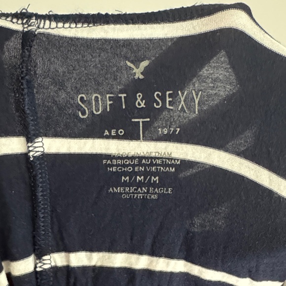 American Eagle Outfitters Striped Tee Size M - Picture 4 of 6